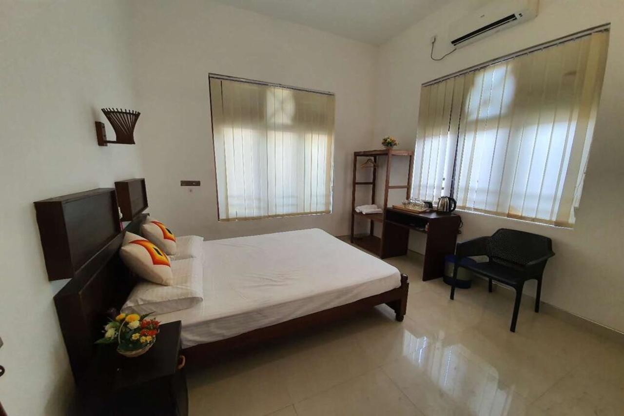 So What Boutique Hotel نيجومبو المظهر الخارجي الصورة
